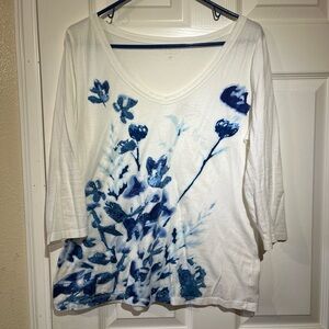 Talbots White 3/4 Sleeve Blue Floral Tee 100% Pima L